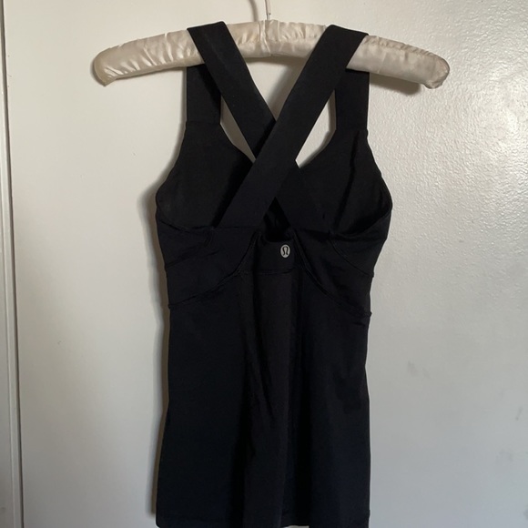 Lululemon top - Picture 2 of 3